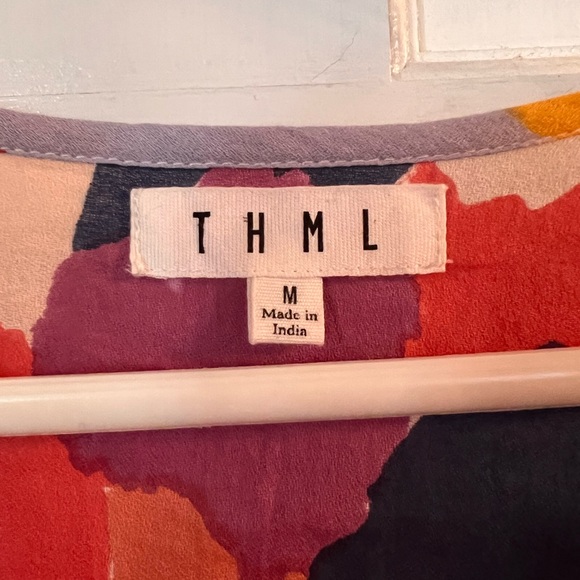 THML Medium bright multicolored blouse - Picture 3 of 3
